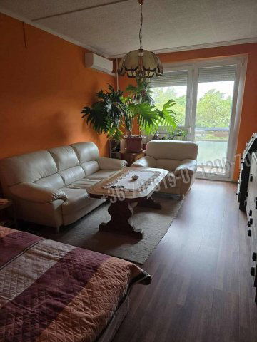 Eladó panellakás, Budapesten, XV. kerületben 67.9 M Ft