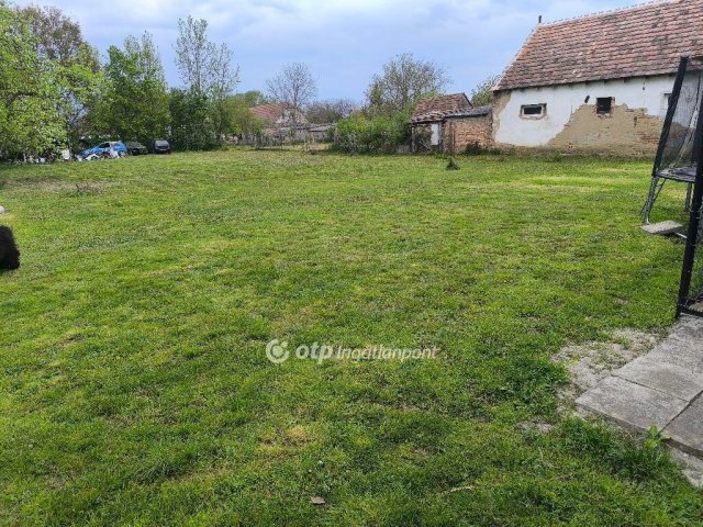 Eladó telek, Kisfaludon 12.55 M Ft / költözzbe.hu