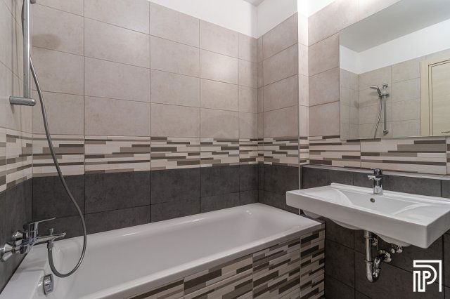 Eladó téglalakás, Budapesten, IX. kerületben 92.9 M Ft