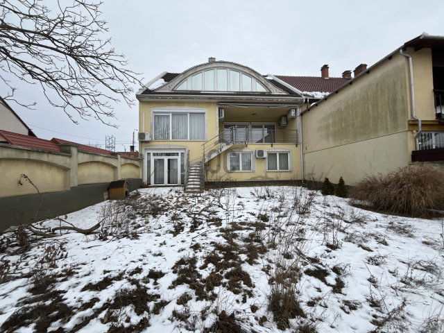 Eladó családi ház, Debrecenben 259 M Ft, 4 szobás