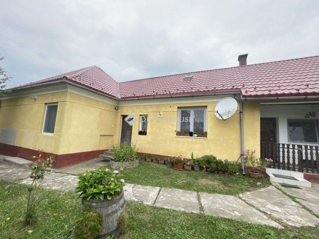 Eladó családi ház, Viszákon 47.99 M Ft, 4 szobás