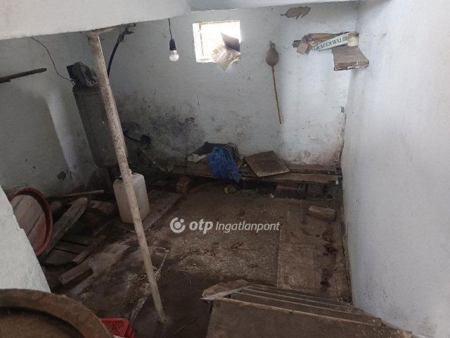 Eladó családi ház, Tökölön 45 M Ft, 2 szobás