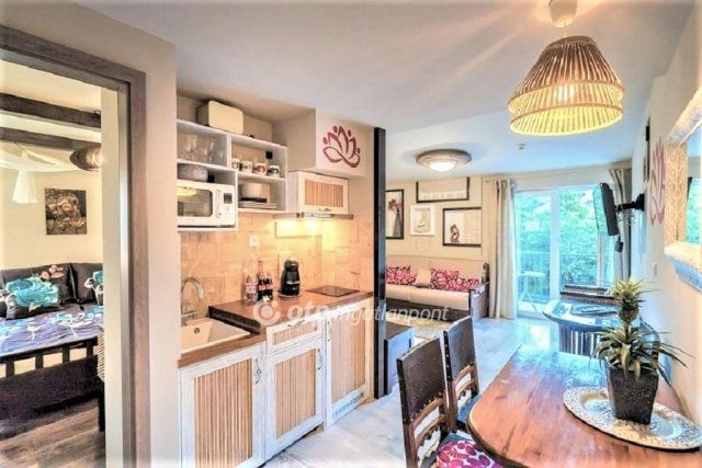 Eladó családi ház, Siófokon 735 M Ft, 10+4 szobás