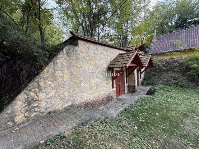 Eladó nyaraló, Nyergesújfaluban 9.9 M Ft, 1 szobás