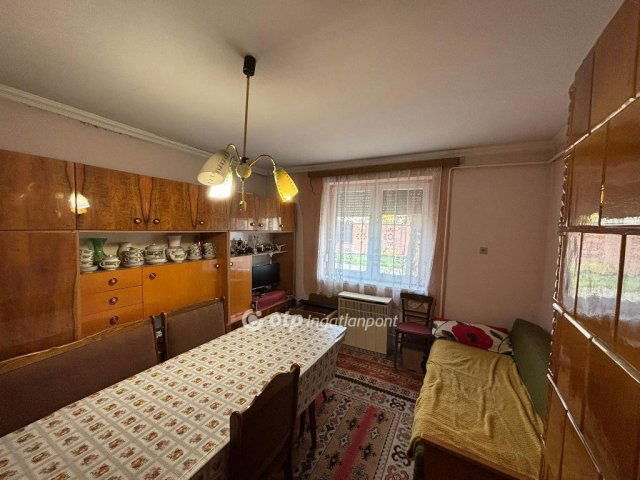 Eladó családi ház, Hajdúböszörményen 42 M Ft, 1+1 szobás