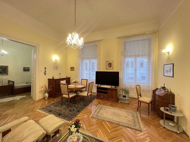 Eladó téglalakás, VII. kerületben, Vörösmarty utcában