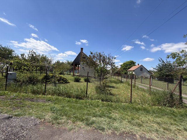Eladó telek, Szegeden 24.5 M Ft / költözzbe.hu