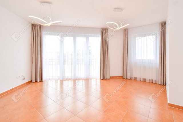 Eladó téglalakás, Kisteleken 79.99 M Ft, 4 szobás