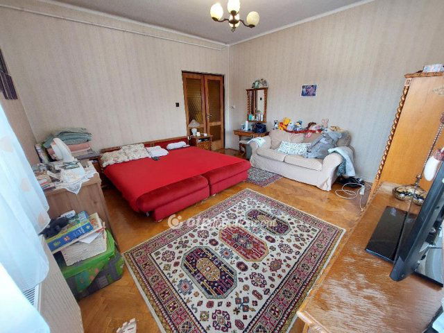 Eladó családi ház, Szentesen 85 M Ft, 7 szobás