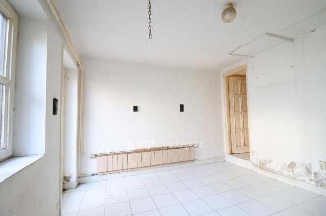 Eladó családi ház, Budapesten, II. kerületben 124.9 M Ft