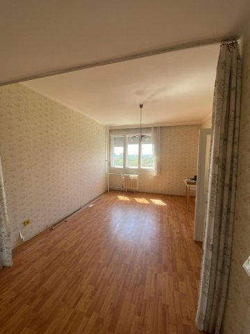 Eladó téglalakás, Tatabányán 25.5 M Ft, 1 szobás