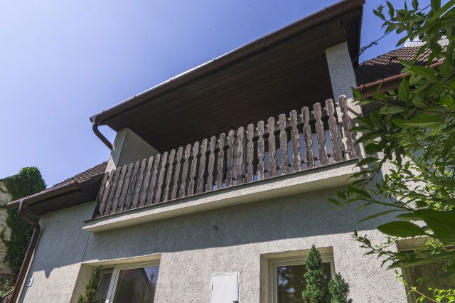 Eladó családi ház, Ürömön 71.9 M Ft, 3 szobás