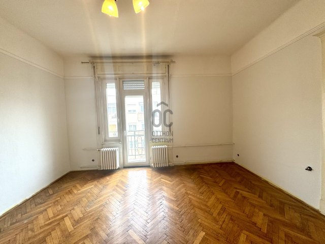 Eladó téglalakás, Budapesten, II. kerületben, Káplár utcában