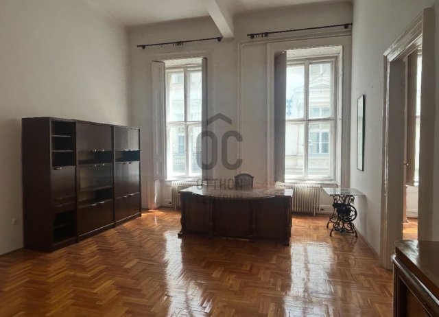 Eladó téglalakás, V. kerületben, Vigyázó Ferenc utcában