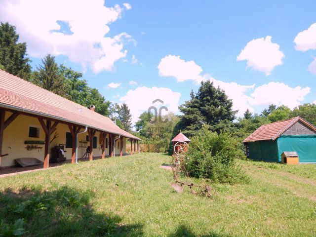 Eladó családi ház, Oszkón 95 M Ft, 6 szobás