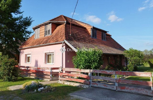 Eladó családi ház, Somogyudvarhelyen 54.9 M Ft, 8 szobás