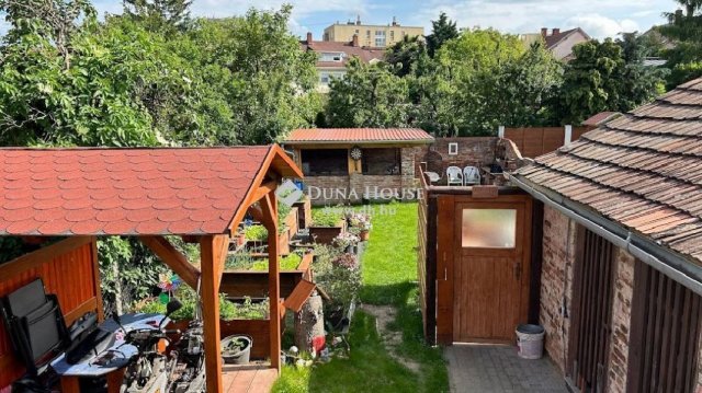 Eladó téglalakás, Szombathelyen 87.75 M Ft, 4 szobás