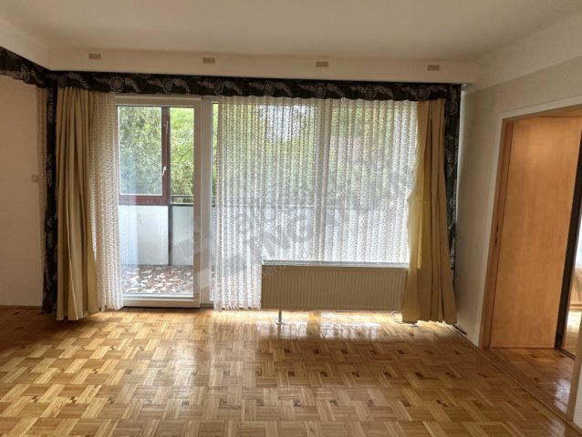 Kiadó téglalakás, albérlet, XII. kerületben, Kútvölgyi úton