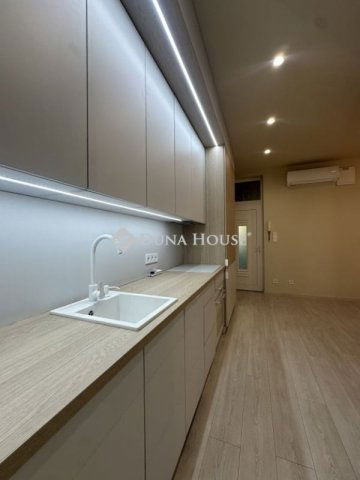 Eladó téglalakás, Budapesten, XIII. kerületben 73.9 M Ft