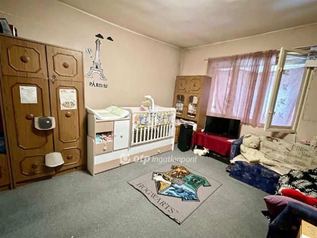 Eladó családi ház, Csongrádon 16.5 M Ft, 3 szobás