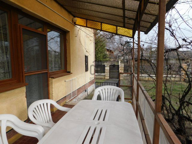 Eladó családi ház, Tápiószentmártonon 39.9 M Ft, 4 szobás