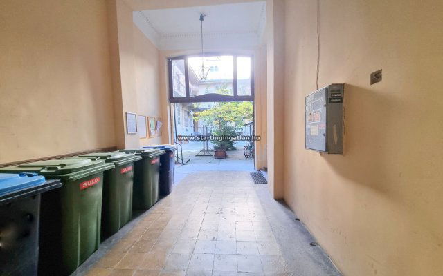 Eladó üzlethelyiség, Budapesten, VIII. kerületben, Mária utcában