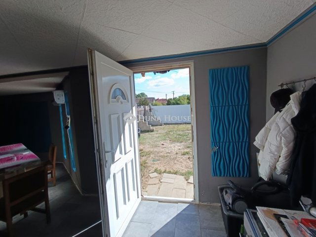 Eladó családi ház, Tápióbicskén 20 M Ft, 4 szobás