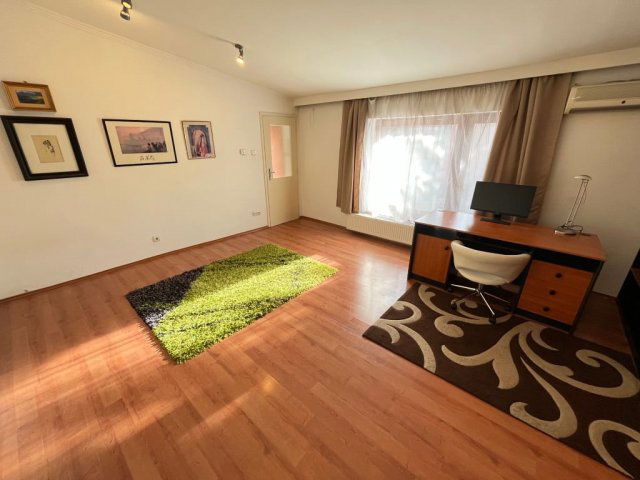 Kiadó téglalakás, albérlet, Kaposváron, Kossuth Lajos utcában