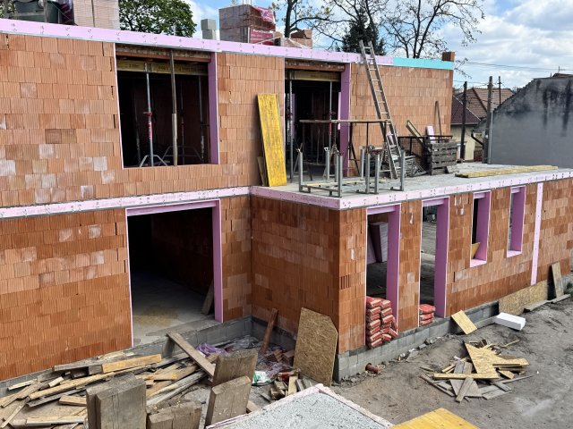 Eladó téglalakás, Budapesten, XV. kerületben 135 M Ft, 4 szobás