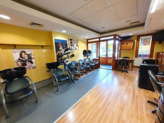 Eladó üzlethelyiség, Budapesten, IV. kerületben 75 M Ft