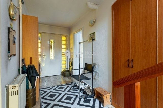 Eladó családi ház, Budapesten, II. kerületben 239.9 M Ft