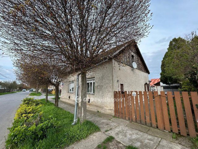 Eladó családi ház, Hajdúszoboszlón 48 M Ft, 3 szobás