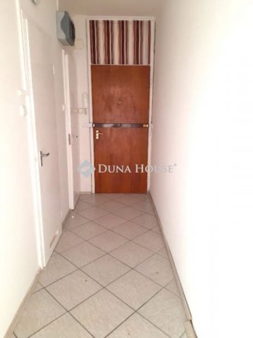 Eladó panellakás, Békéscsabán, Vécsey utcában 29.5 M Ft