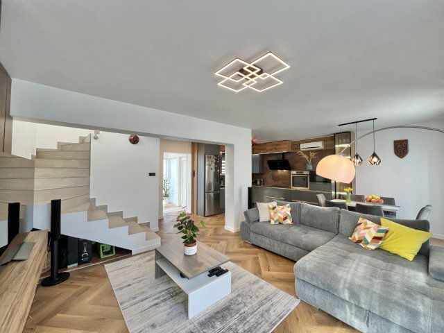 Eladó családi ház, Kaposváron 112.9 M Ft, 4 szobás