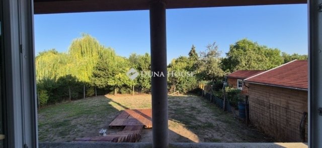 Eladó családi ház, Monoron 164.9 M Ft, 5 szobás