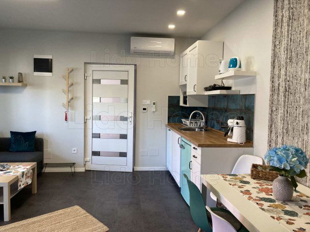 Eladó hotel, Siófokon 179.9 M Ft, 6 szobás / költözzbe.hu