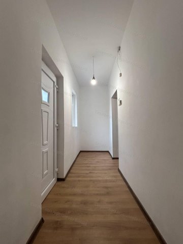 Eladó családi ház, Turán 29.9 M Ft, 3 szobás