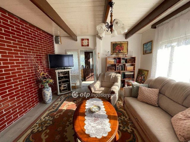 Eladó családi ház, Orosházán 50 M Ft, 2+2 szobás