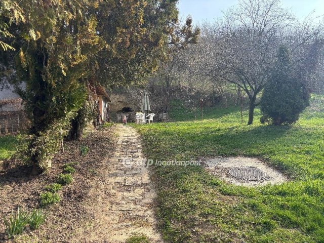 Eladó családi ház, Nagyberényen 23.5 M Ft, 2 szobás