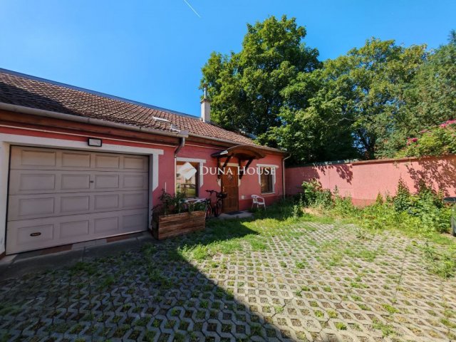Eladó üzlethelyiség, Szolnokon, Batthyány utcában 18.9 M Ft