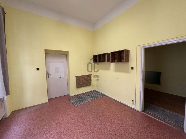 Kiadó iroda, Pécsett 65 E Ft / hó / költözzbe.hu