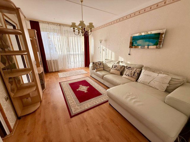 Eladó téglalakás, Pécsett 49.9 M Ft, 3 szobás