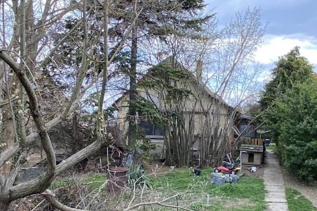 Eladó családi ház, Szigetszentmiklóson 79.9 M Ft, 2 szobás