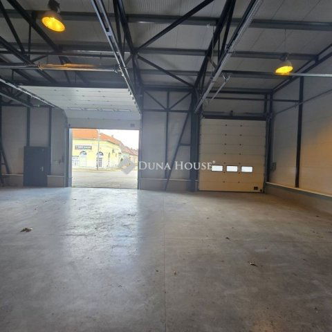 Kiadó ipari ingatlan, Kecskeméten 790 E Ft / hó