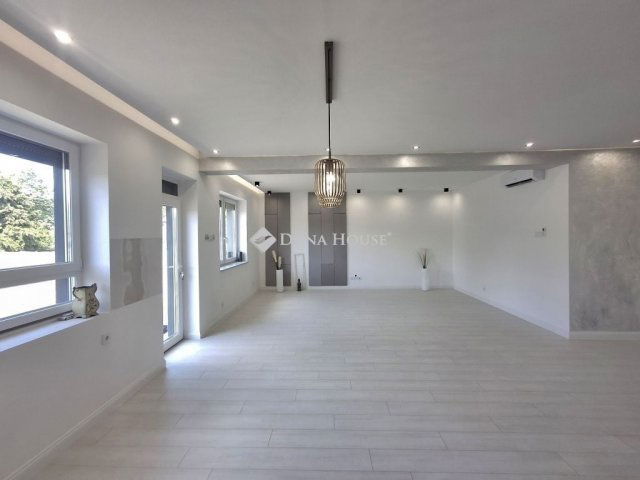 Eladó családi ház, Ebesen 99.9 M Ft, 4 szobás