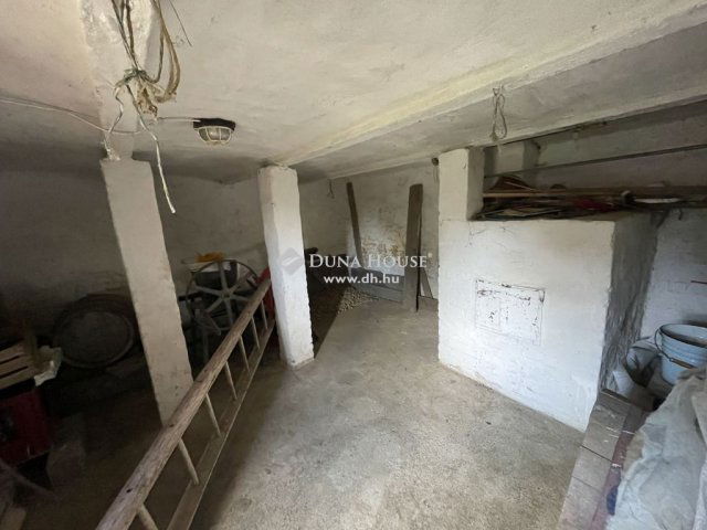 Eladó családi ház, Kustánszegen 16.5 M Ft, 3 szobás