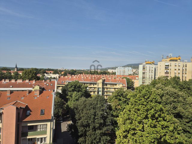 Eladó panellakás, Pécsett, Bajcsy-Zsilinszky utcában 69.99 M Ft