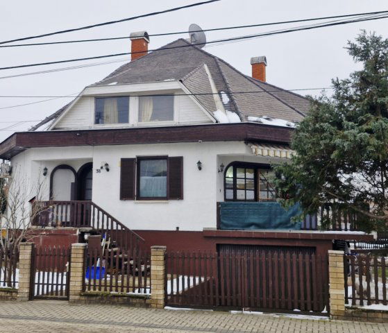 Eladó ikerház, Vecsésen 95 M Ft, 6 szobás / költözzbe.hu