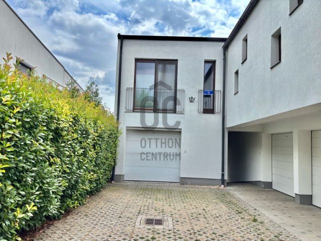 Eladó téglalakás, Biatorbágyon 169.9 M Ft, 4 szobás