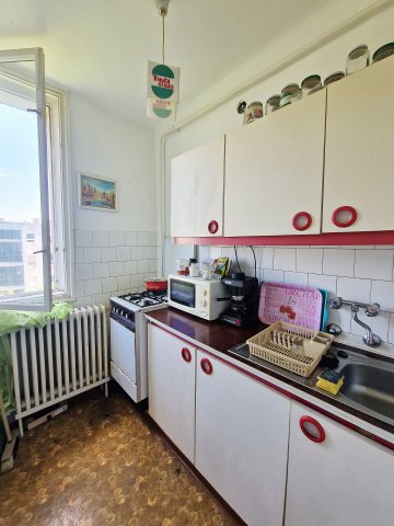 Eladó téglalakás, Székesfehérvárott 40 M Ft, 1 szobás